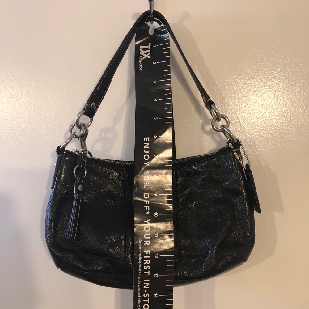 Coach Signature Embossed C Logo Black Shoulder bag - Picture 6 of 8